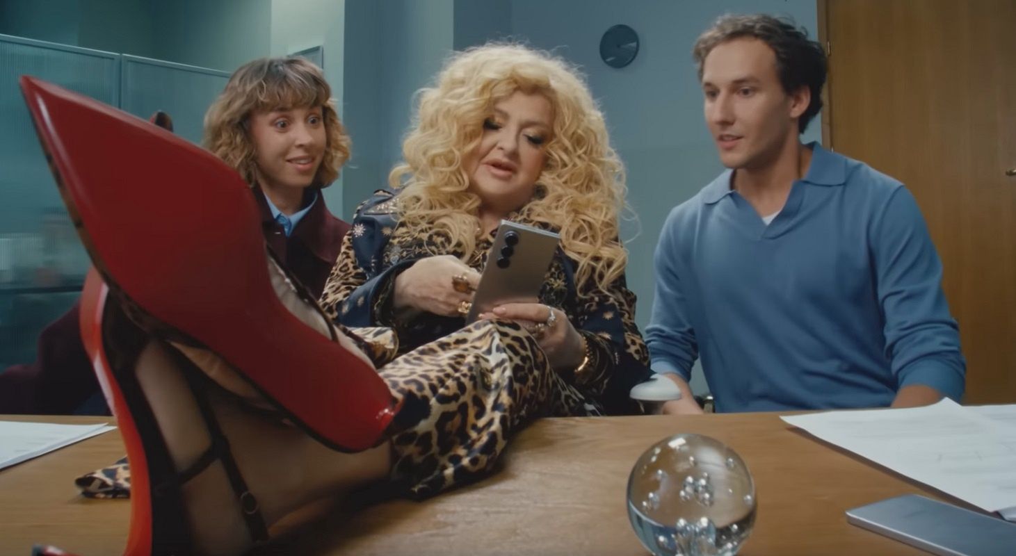 Magda Gessler w kampanii Samsunga twierdzi, iż "życie otwiera się z Galaxy"