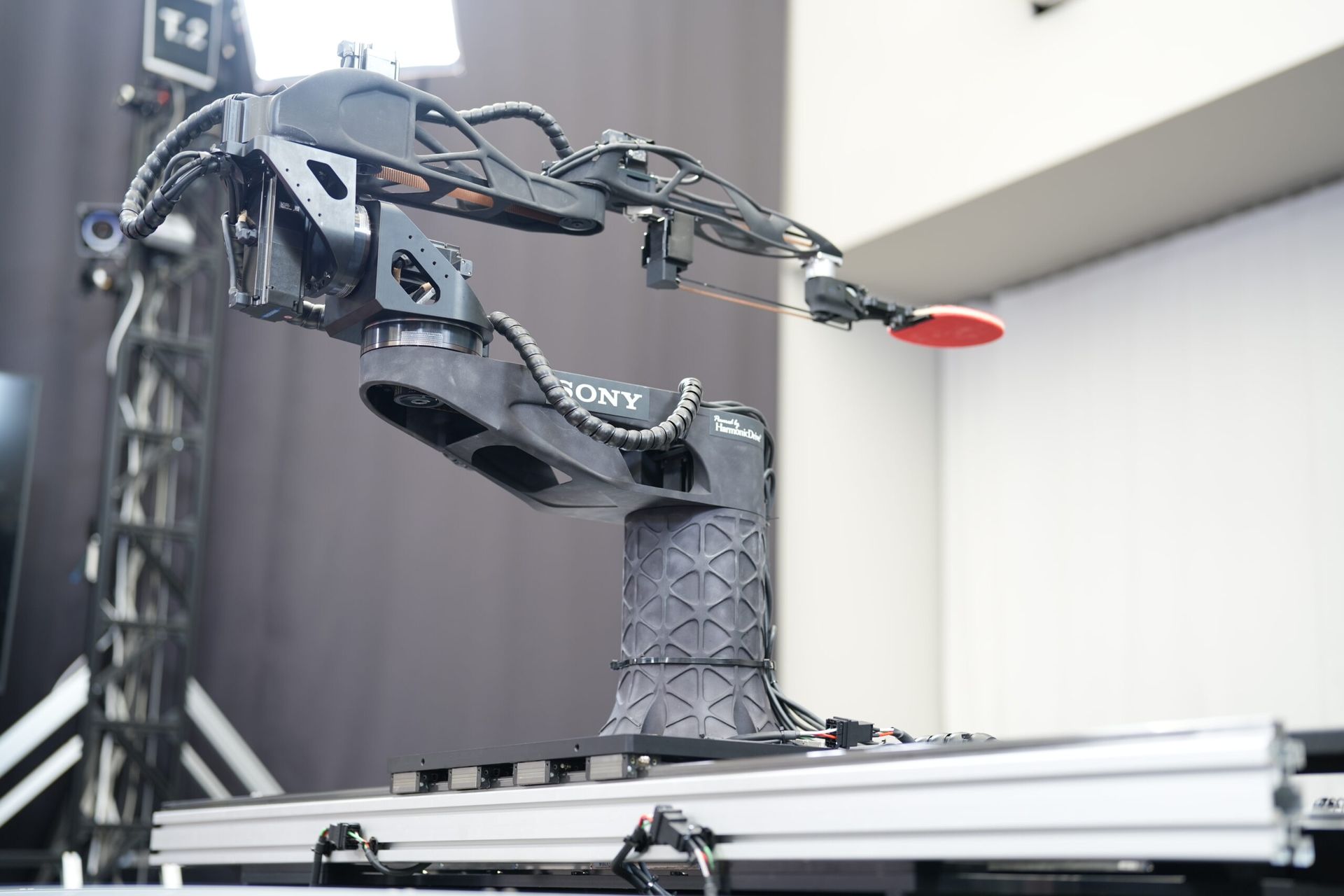 Robot Sony do tenisa stołowego. Ace ogrywa elitę