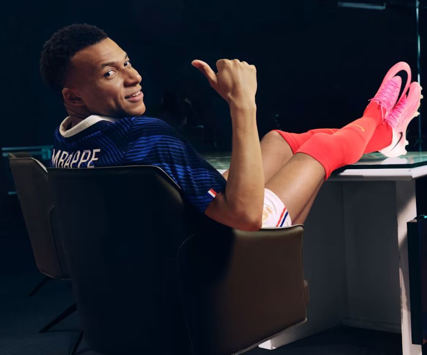 Kylian Mbappé odszedł od Nike. Wybrał markę sponsorującą Igę Świątek