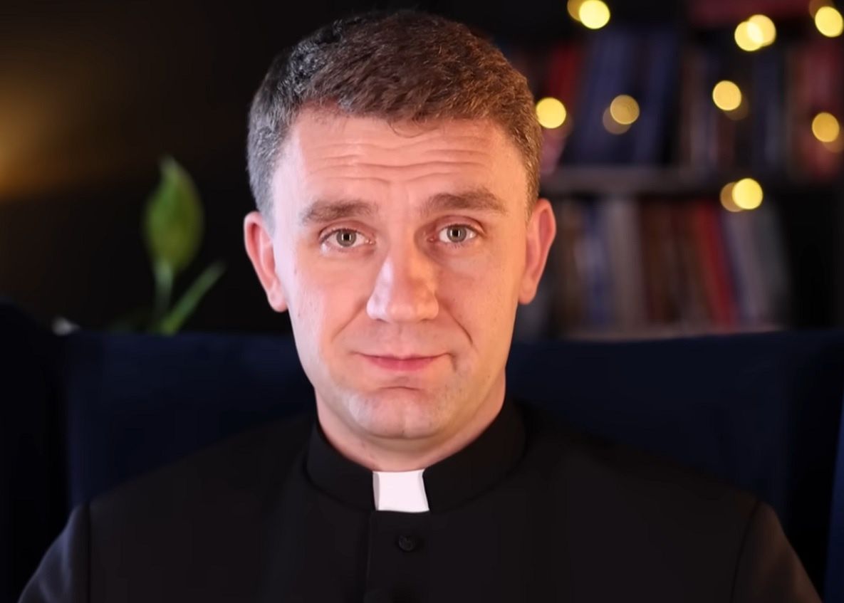 Twórca kanału z modlitwami znika na dłużej. "Ta zmiana nie oznacza zatrzymania Teobańkologii"