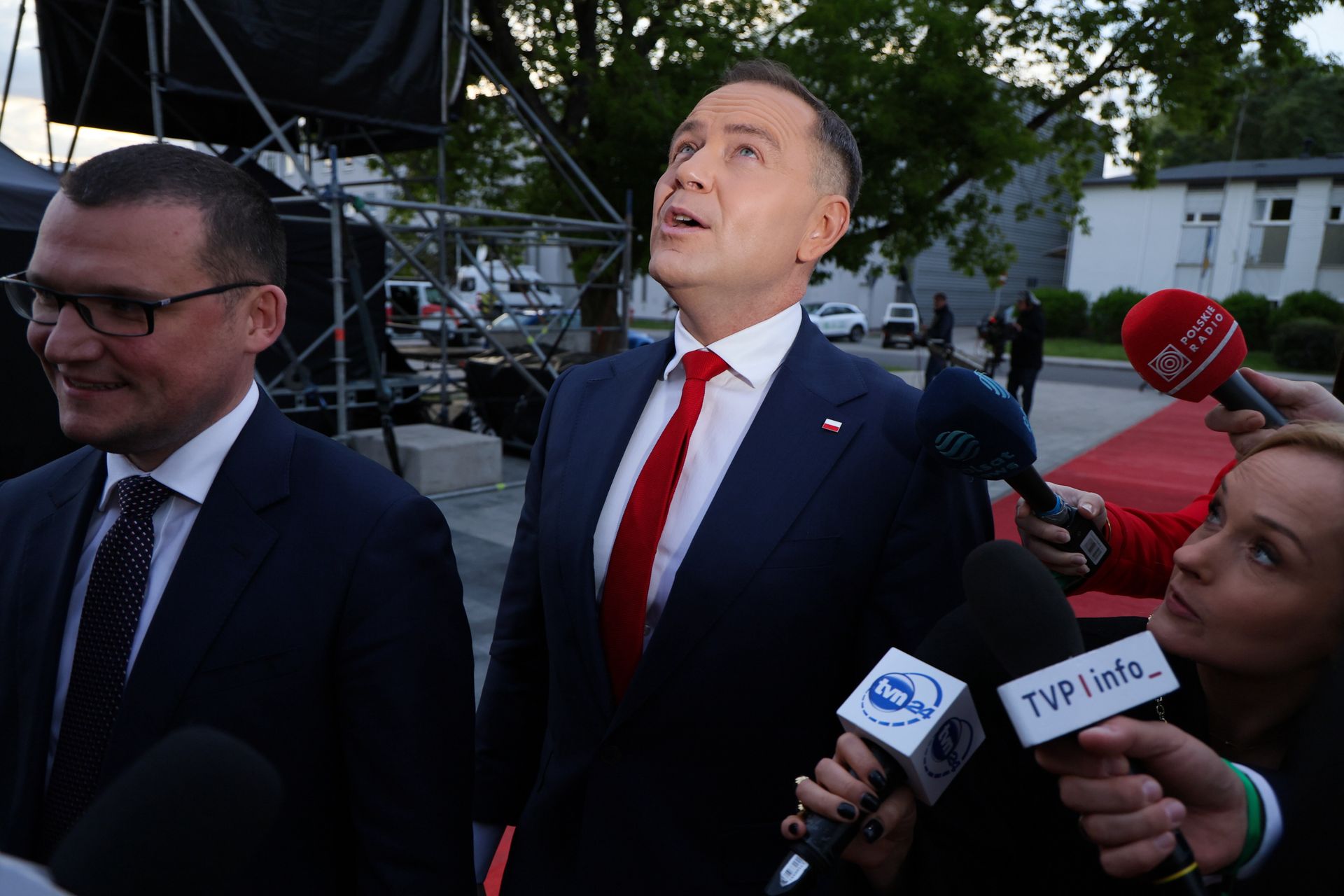 "Ciężko pana szanować". Nawrocki tłumaczy się z ustawek