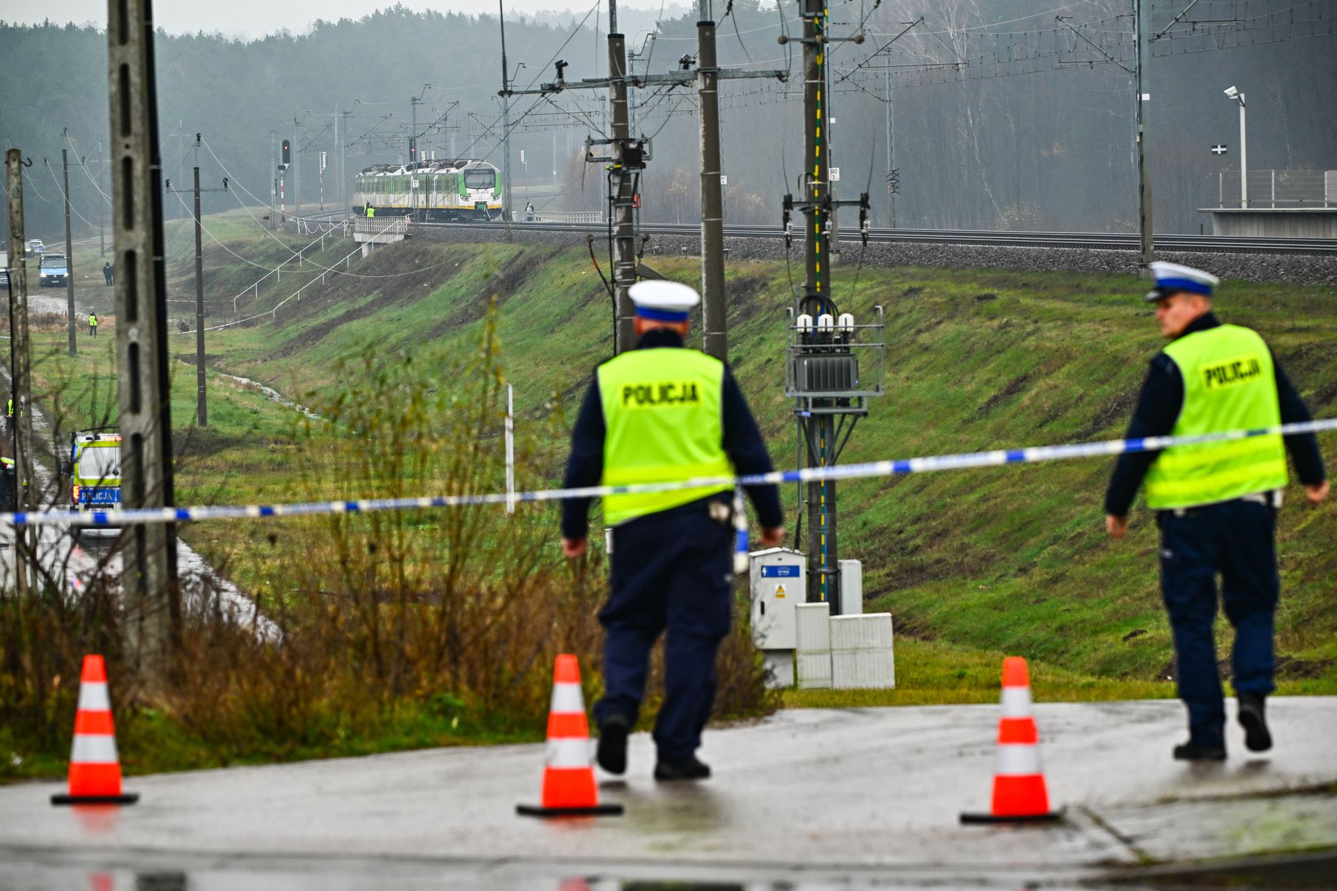 Państwa zadziałało po dywersji na kolei? Krytyczna ocena smerfów