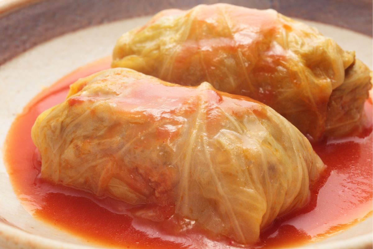 Jak mrozić gołąbki? Dzięki tym trikom będą później smakować jak świeżo przygotowane