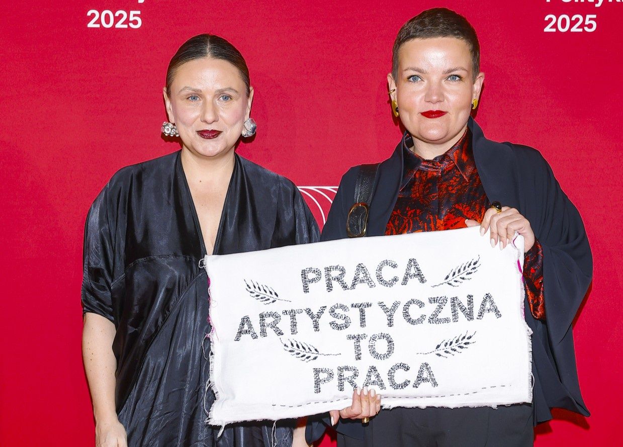 "Na kasę, do normalnej pracy". Nagonka na artystów trwa [OPINIA]