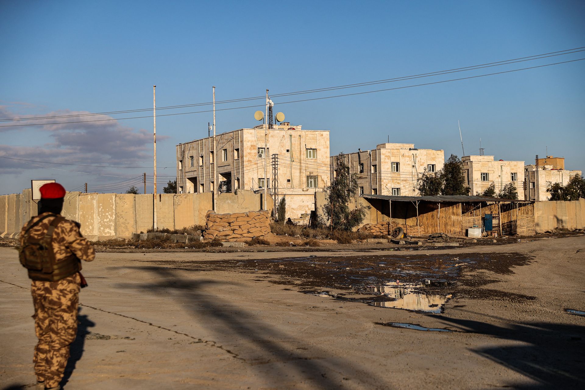 Syria. Bojownicy Państwa Islamskiego na wolności. Uciekli z więzienia