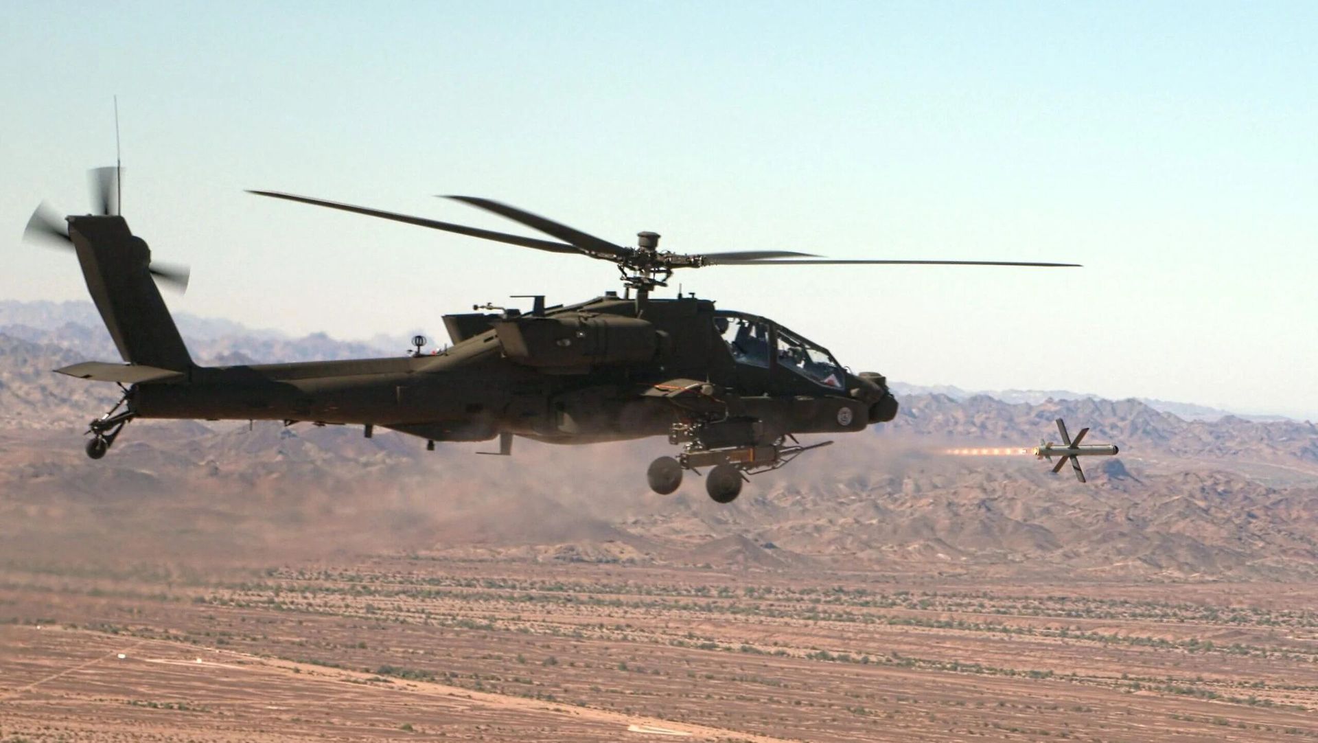 Historyczny strzał. Apache oddał go w Ustce