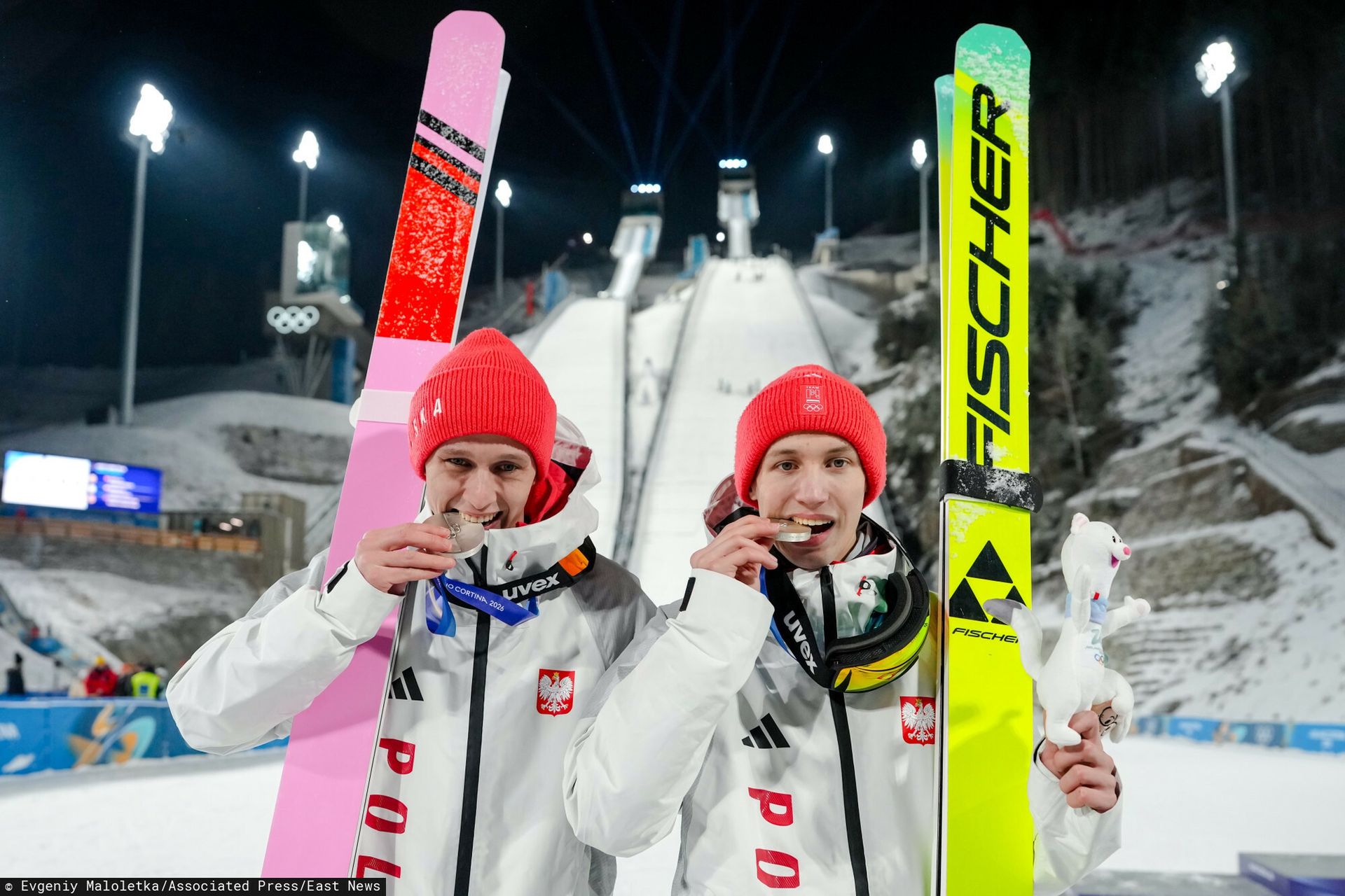 Trzy medale Kacpra Tomasiaka. Oto ile zarobił polski skoczek