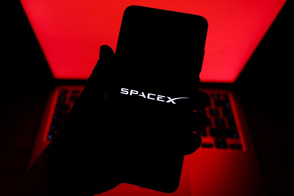 SpaceX chce przejąć Cursor. W grze 60 mld dolarów