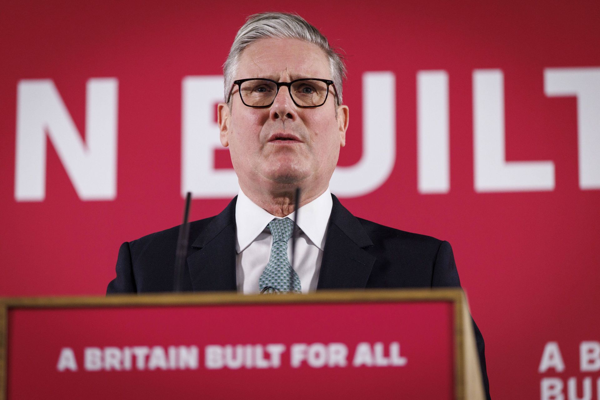 Premier Wielkiej Brytanii zwołuje spotkanie liderów. "Kolejne kroki"