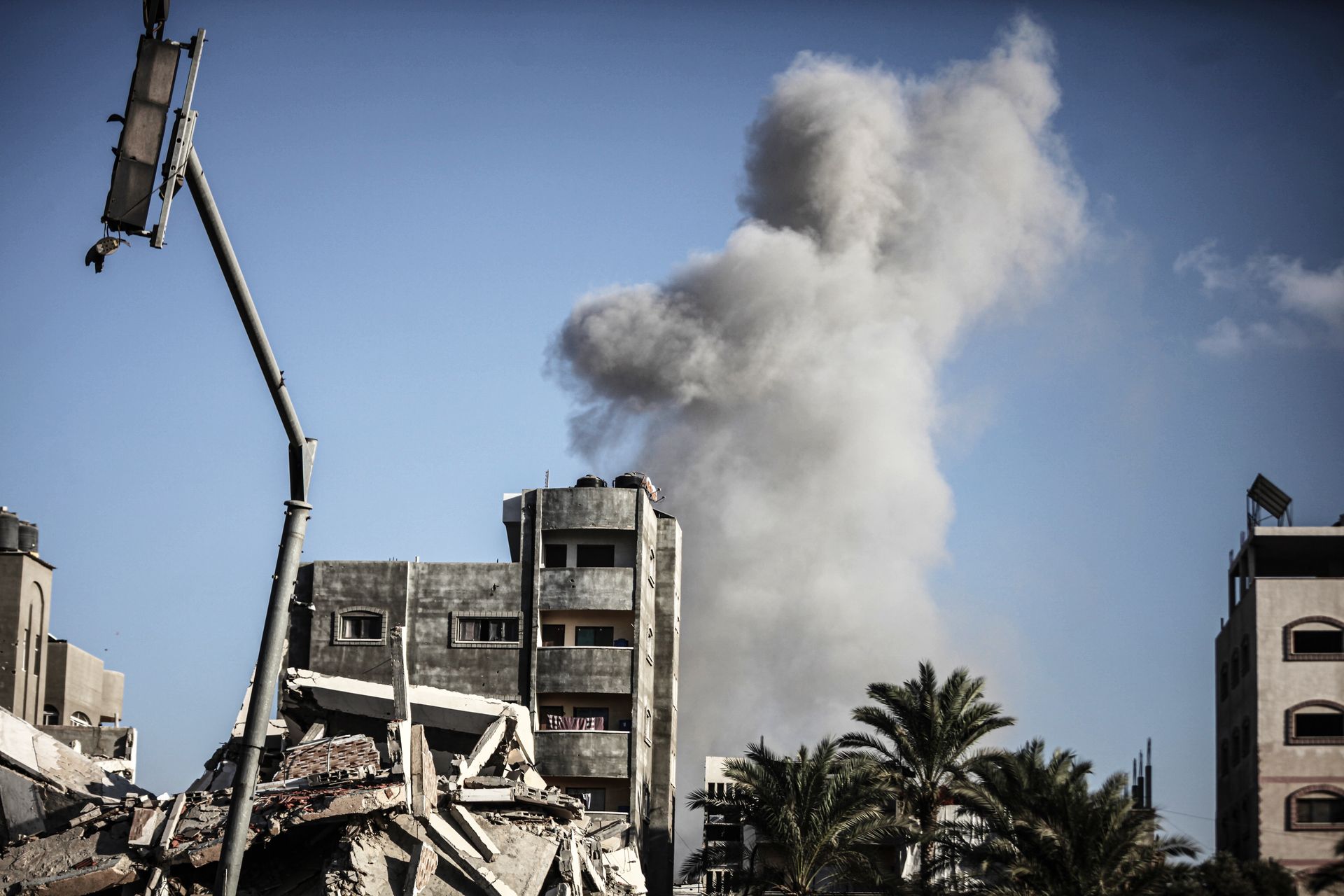 Izrael rozpoczął nowe naloty na cele Hamasu w Strefie Gazy