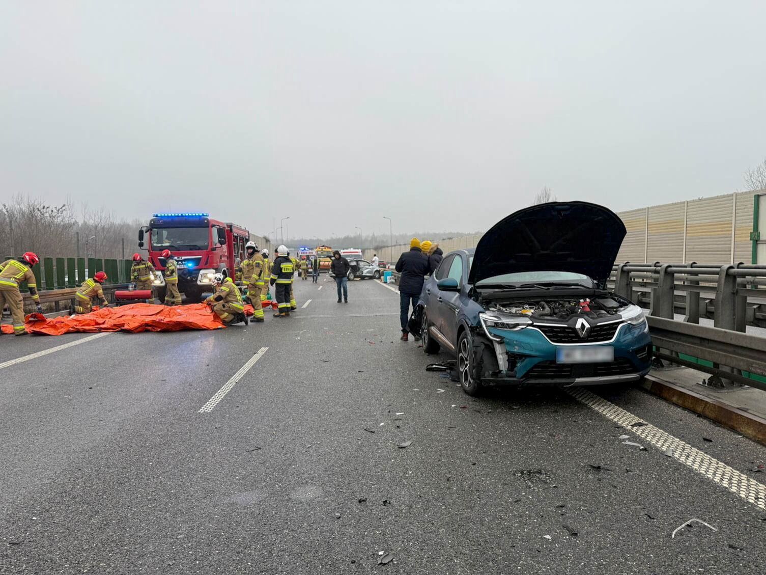 Uwaga na drogach. Alerty w 14 województwach. Gdzie jest najgorzej?