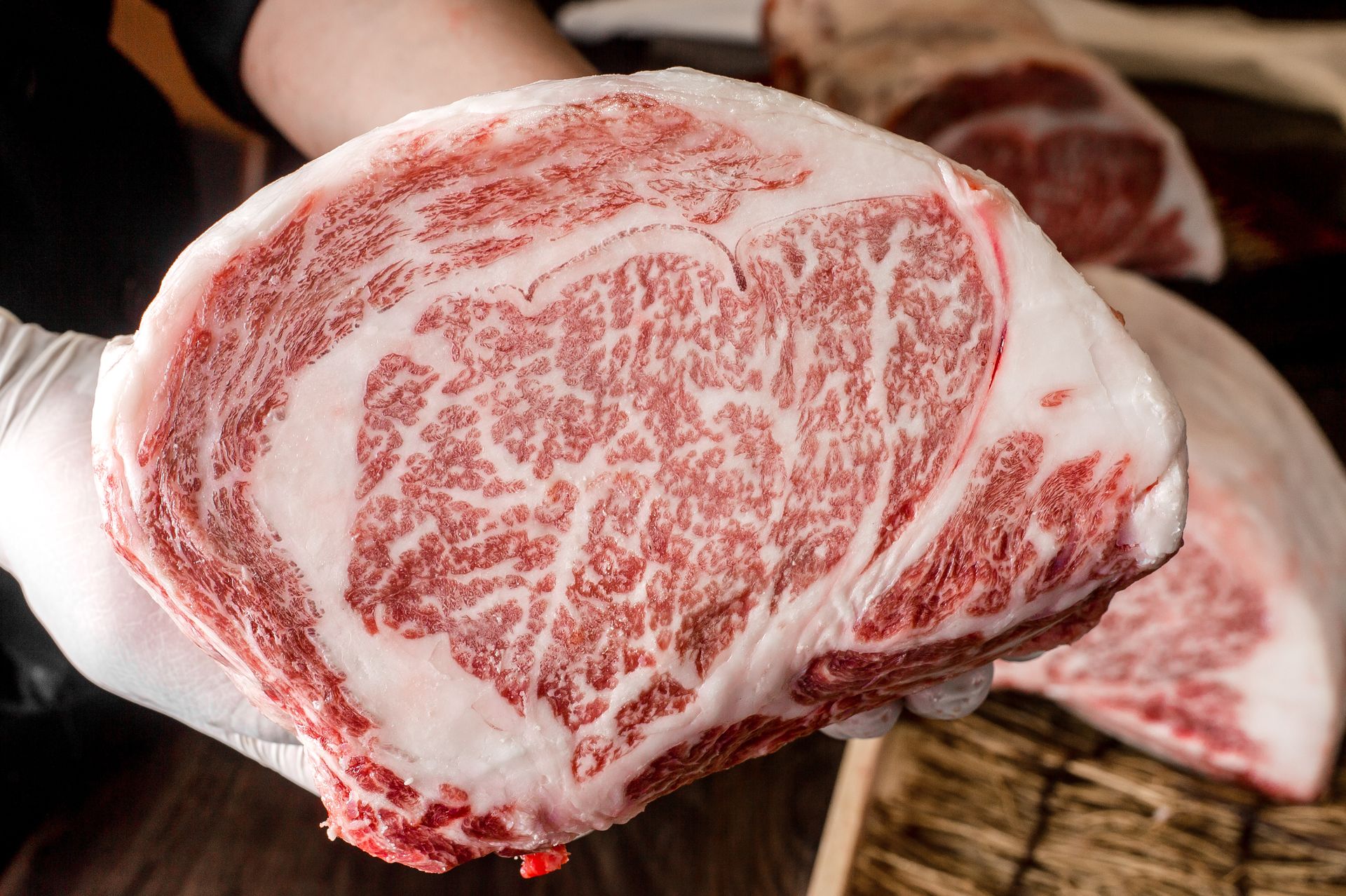 Mięso dla bogaczy, które smakuje wyjątkowo. Cena za kilogram robi wrażenie