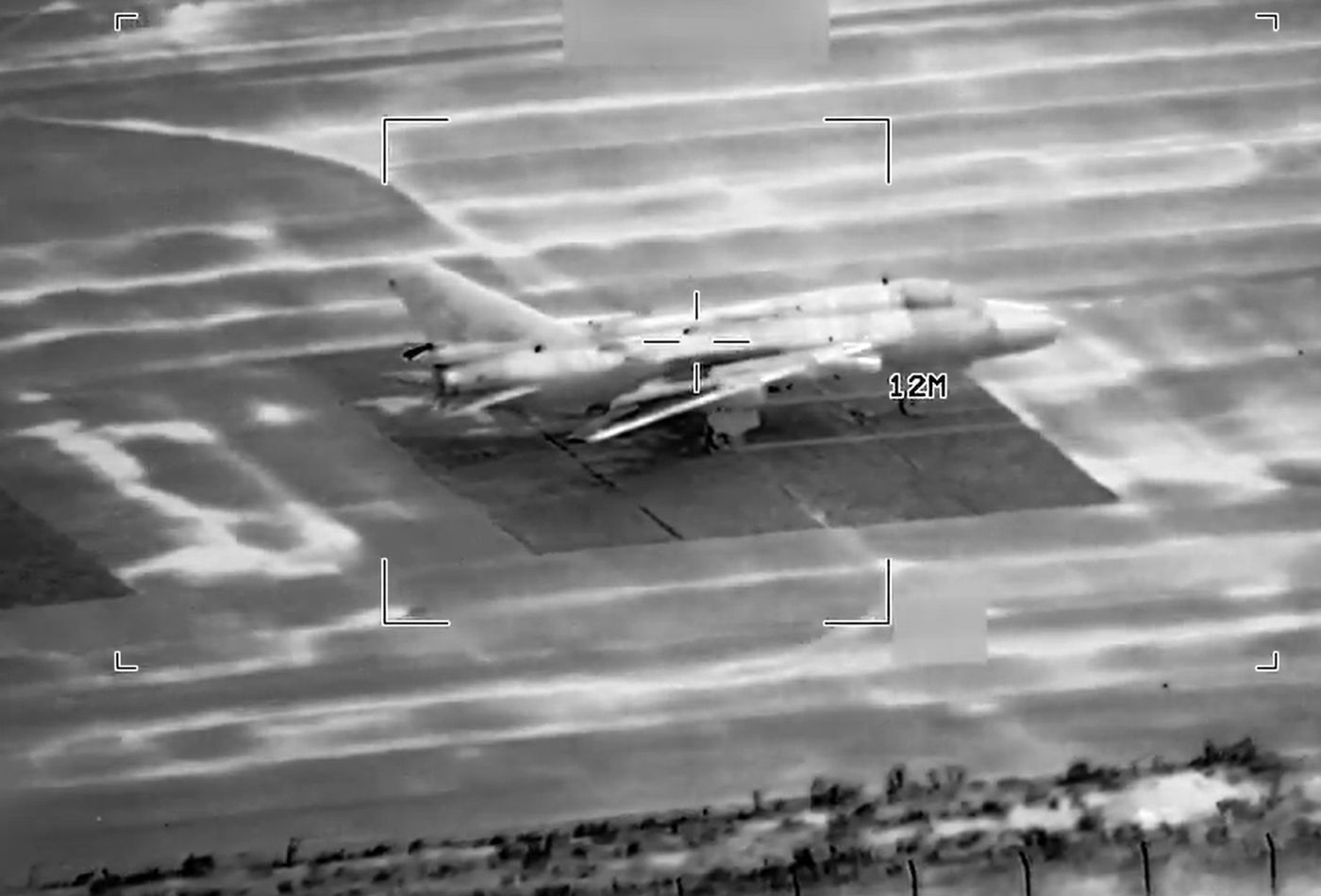 Kolejne trafienia. Myśliwce padają jeden po drugim