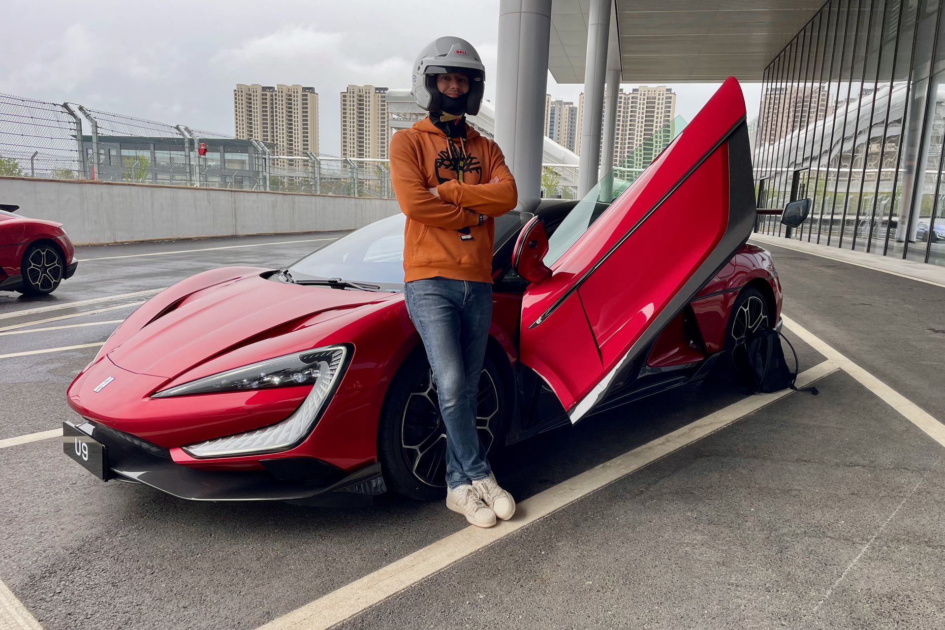 Yangwang U9: chiński przepis na supersamochód