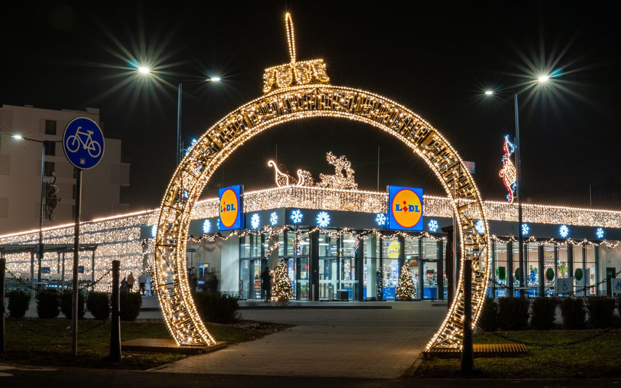 Lidl ze świąteczną przemianą. Andziaks twarzą projektu
