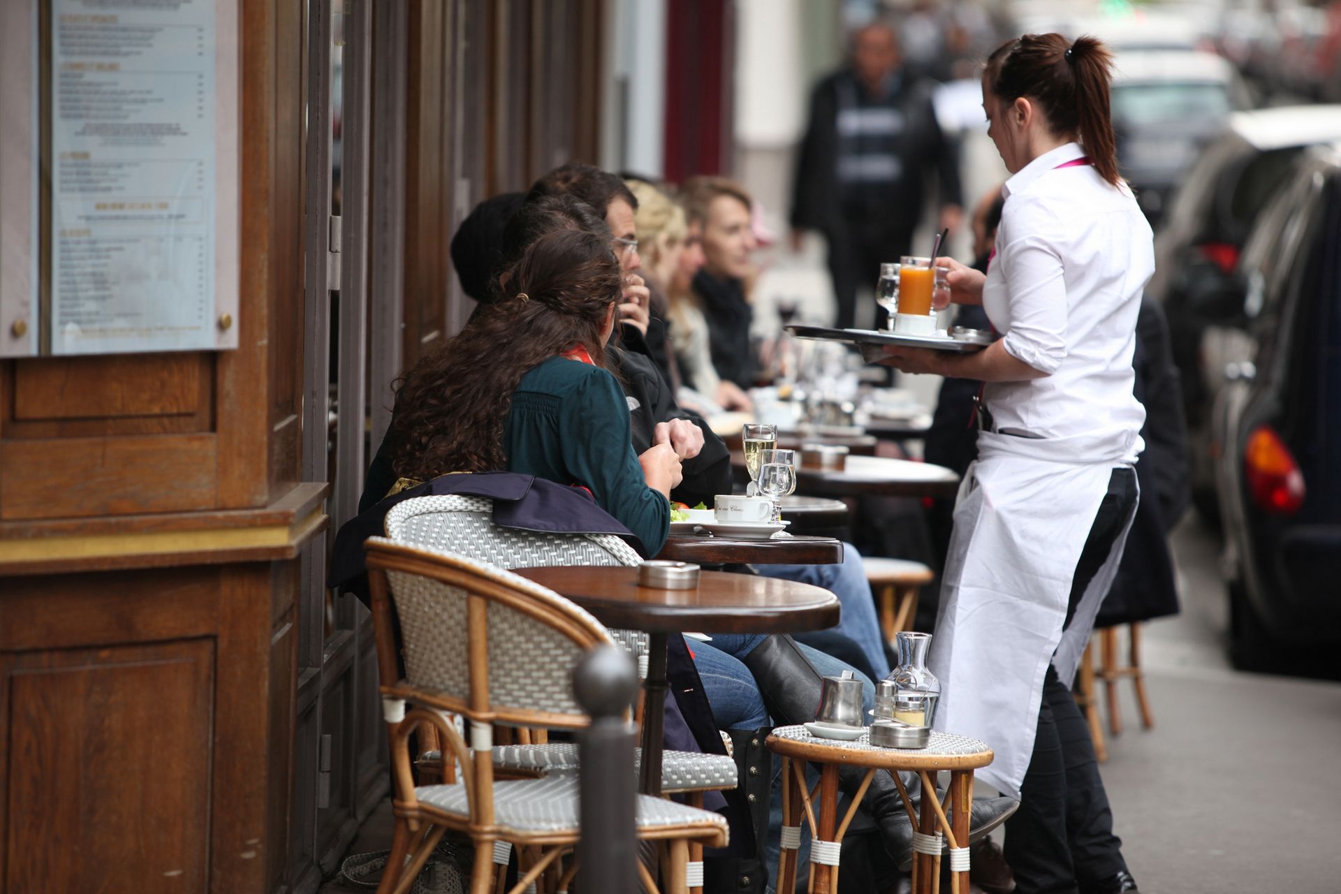Dostał rachunek w restauracji. Taką opłatę widział pierwszy raz