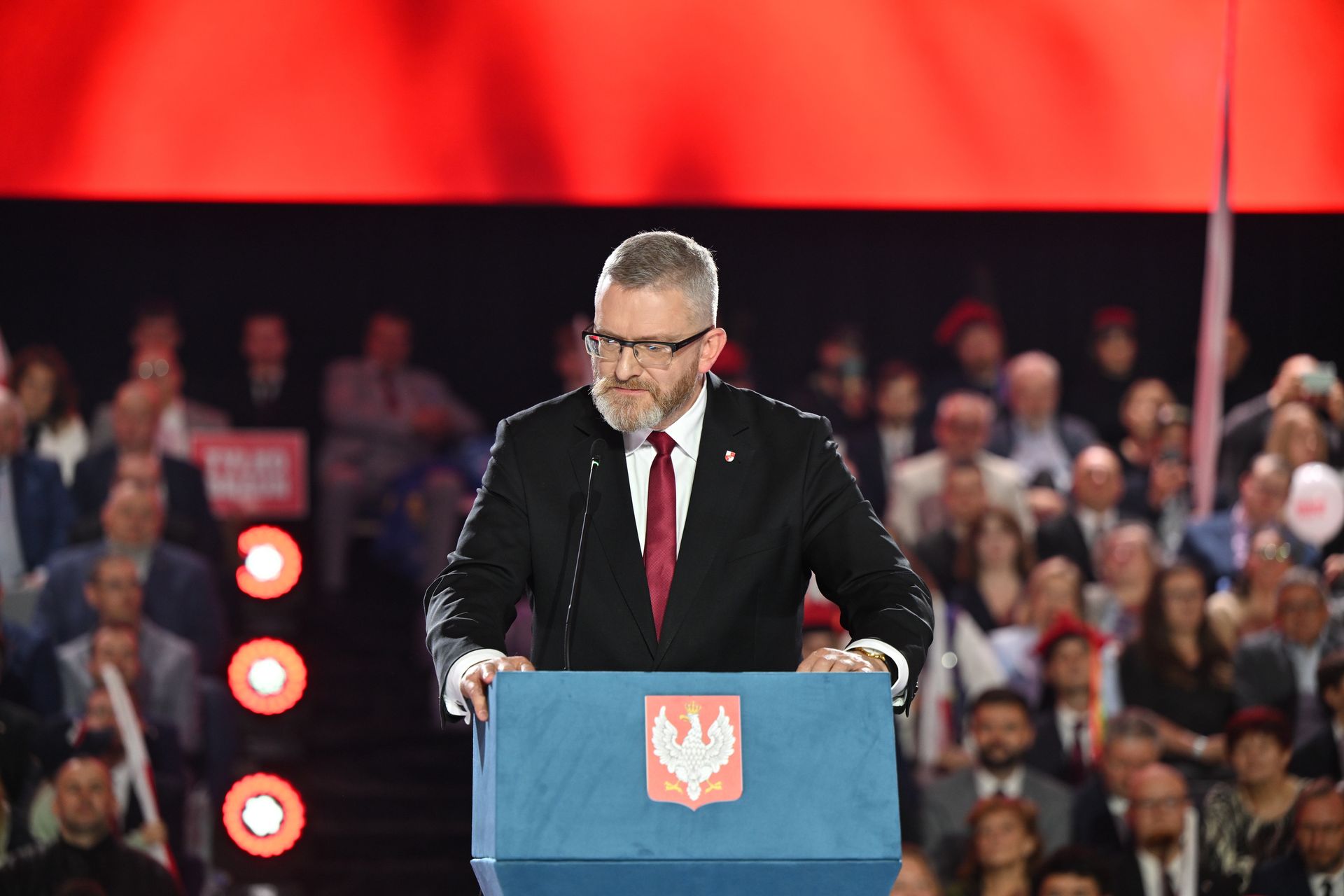 Braun uderzył w von der Leyen. "Precz z eurozem"