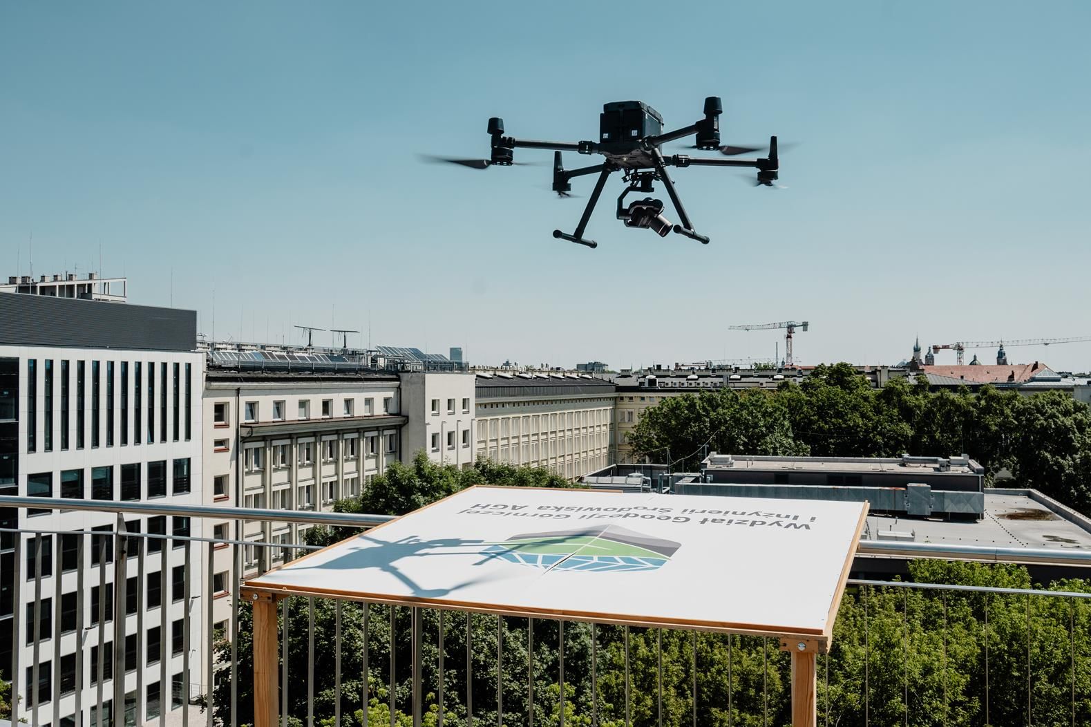 AGH buduje "dronową potęgę". 50 maszyn, 60 pilotów i plany jak z filmu science fiction