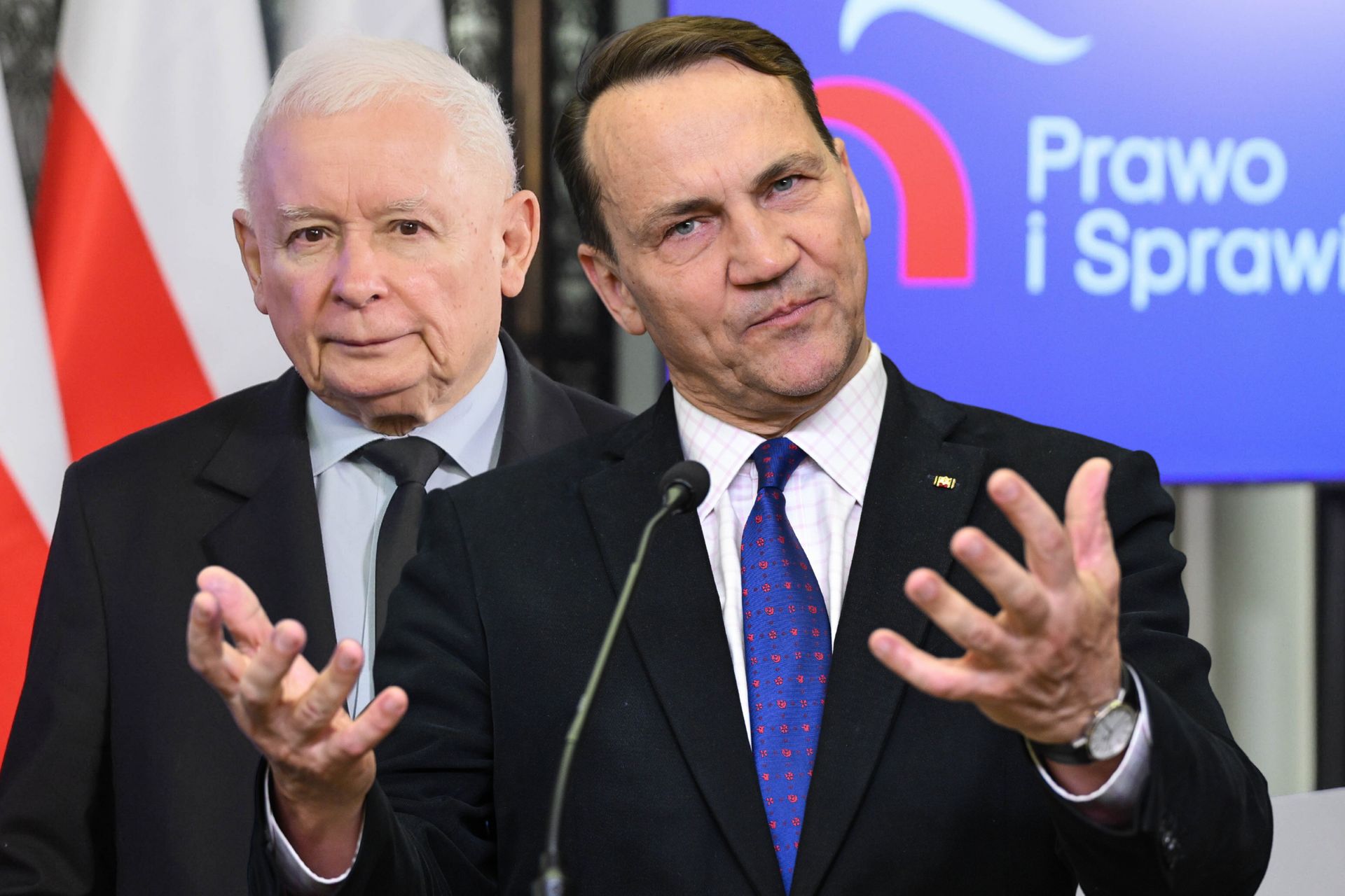 Sikorski uderza w Kaczyńskiego. Zamieścił uszczypliwy wpis