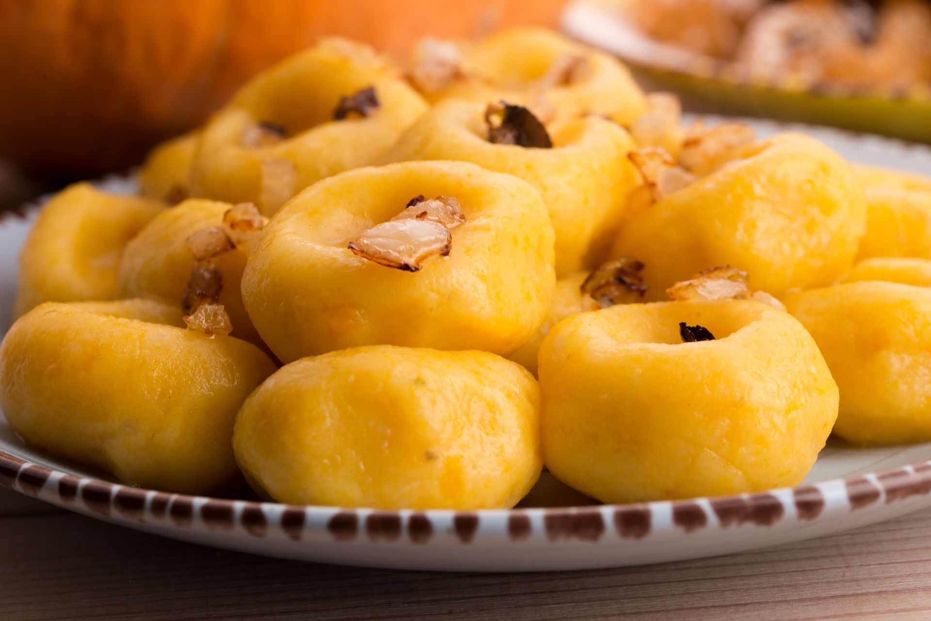 Kluski jeszcze lepsze od kopytek. Oprócz ziemniaków używam jesiennego warzywa