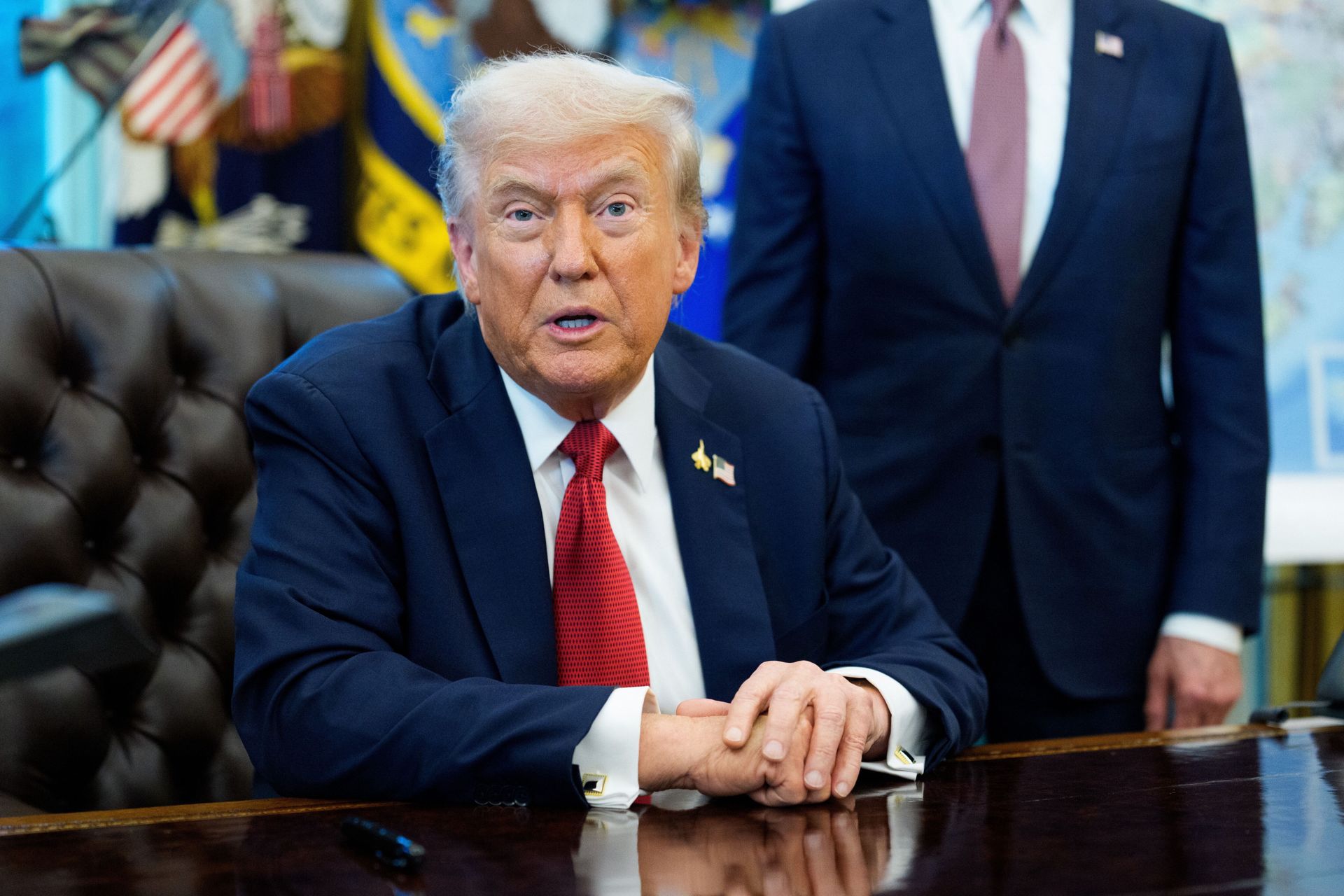 Działo się w nocy. Trump spotkał się z zakładnikiem Hamasu