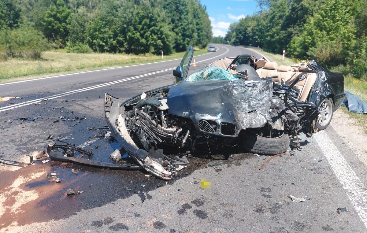 Z auta mało co zostało. Tragedia we Frampolu