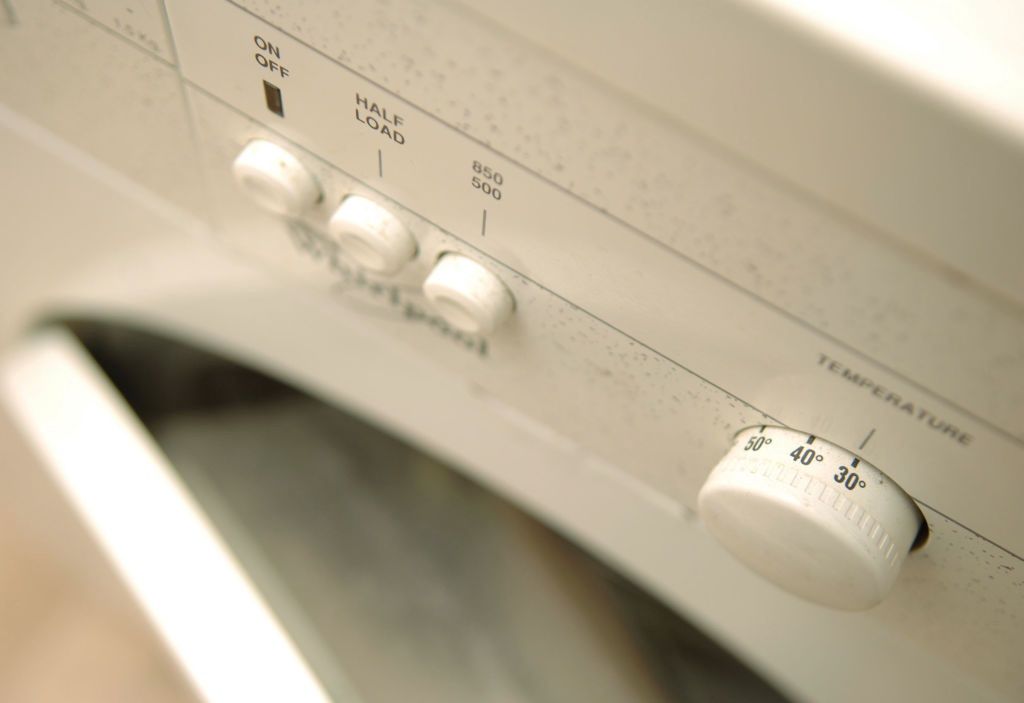 Mandat za robienie prania. Można dostać choćby 5 tys. zł kary