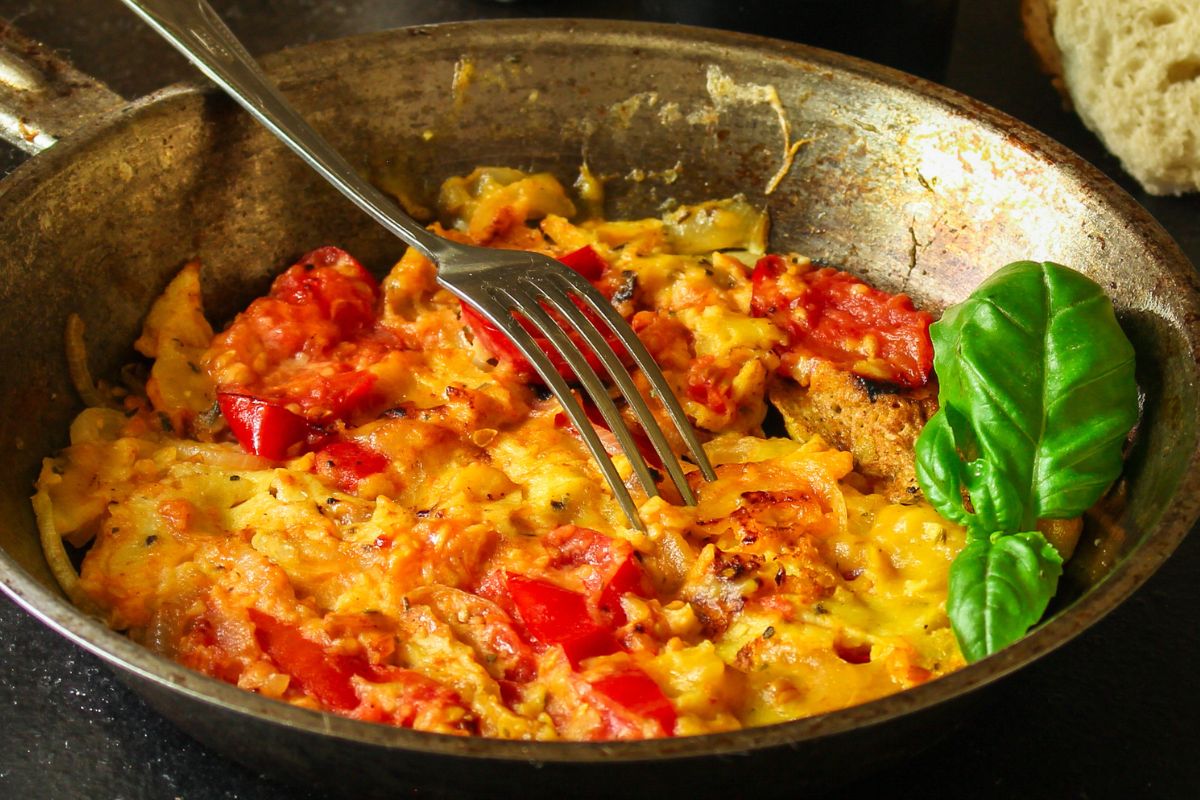 Na urlopie spróbowałam jajecznicy po włosku. Robotę robi kremowy dodatek