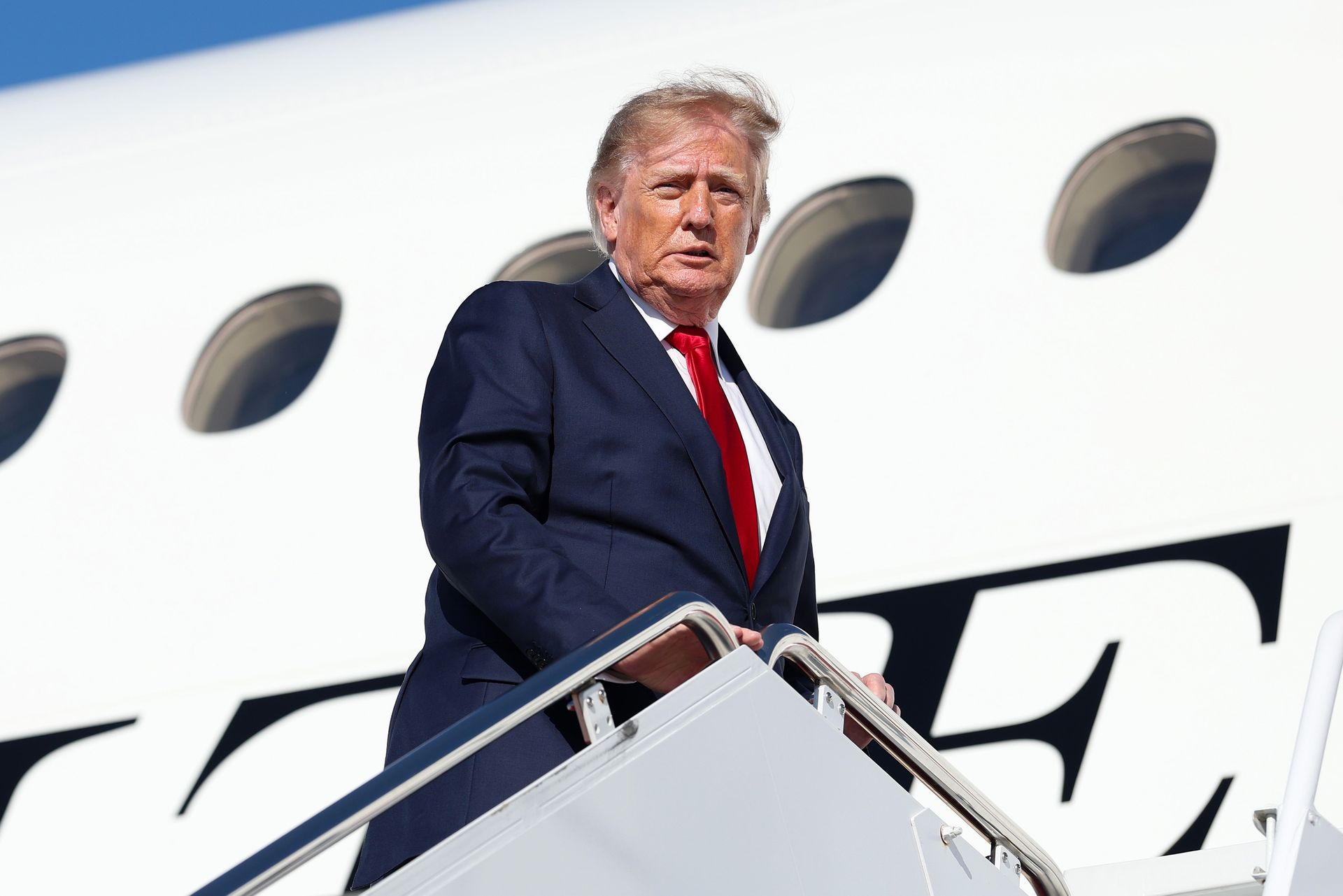 Jest decyzja Kongresu USA ws. Rosji. Trump może nakładać 100-procentowe cła