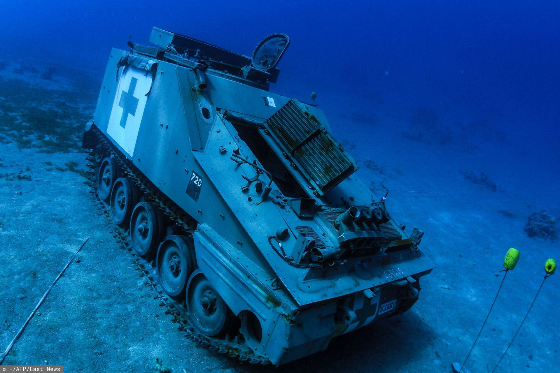 Podwodne muzeum w Akabie. Czołgi i śmigłowce w rafie koralowej