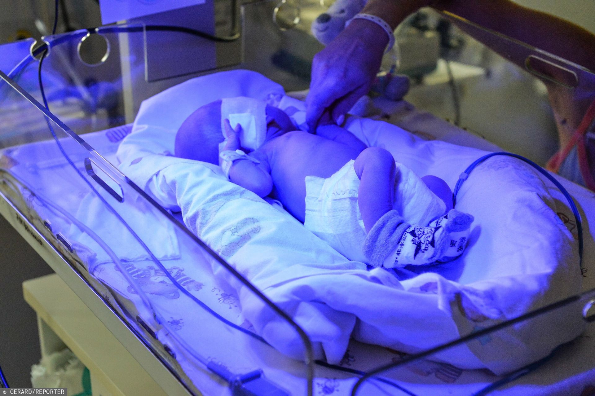 12-latka urodziła dziecko. Ojcem 16-letni brat