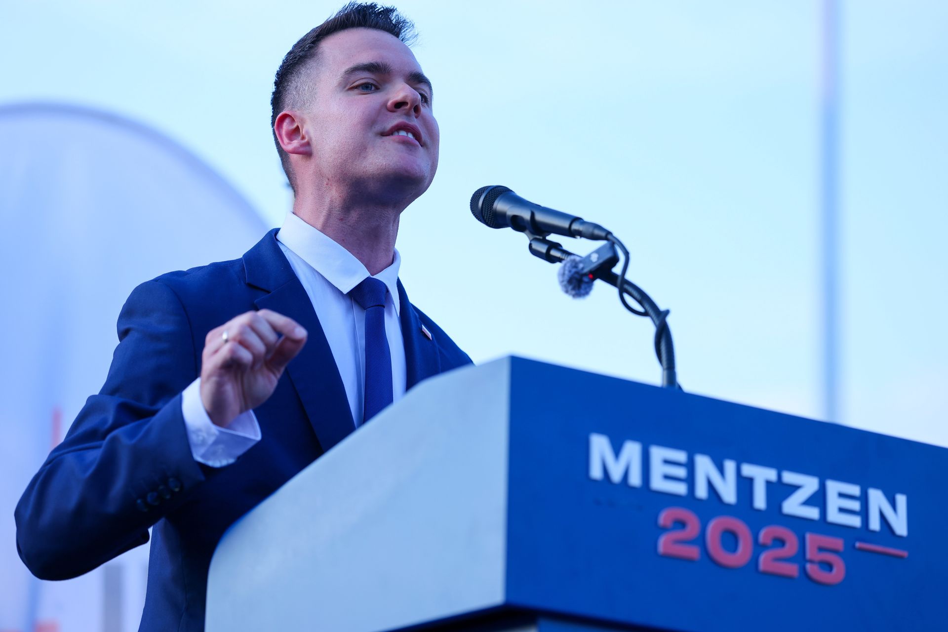 Doradca Narciarza wsparł Mentzena. "Prezydentowi to nie przeszkadza"