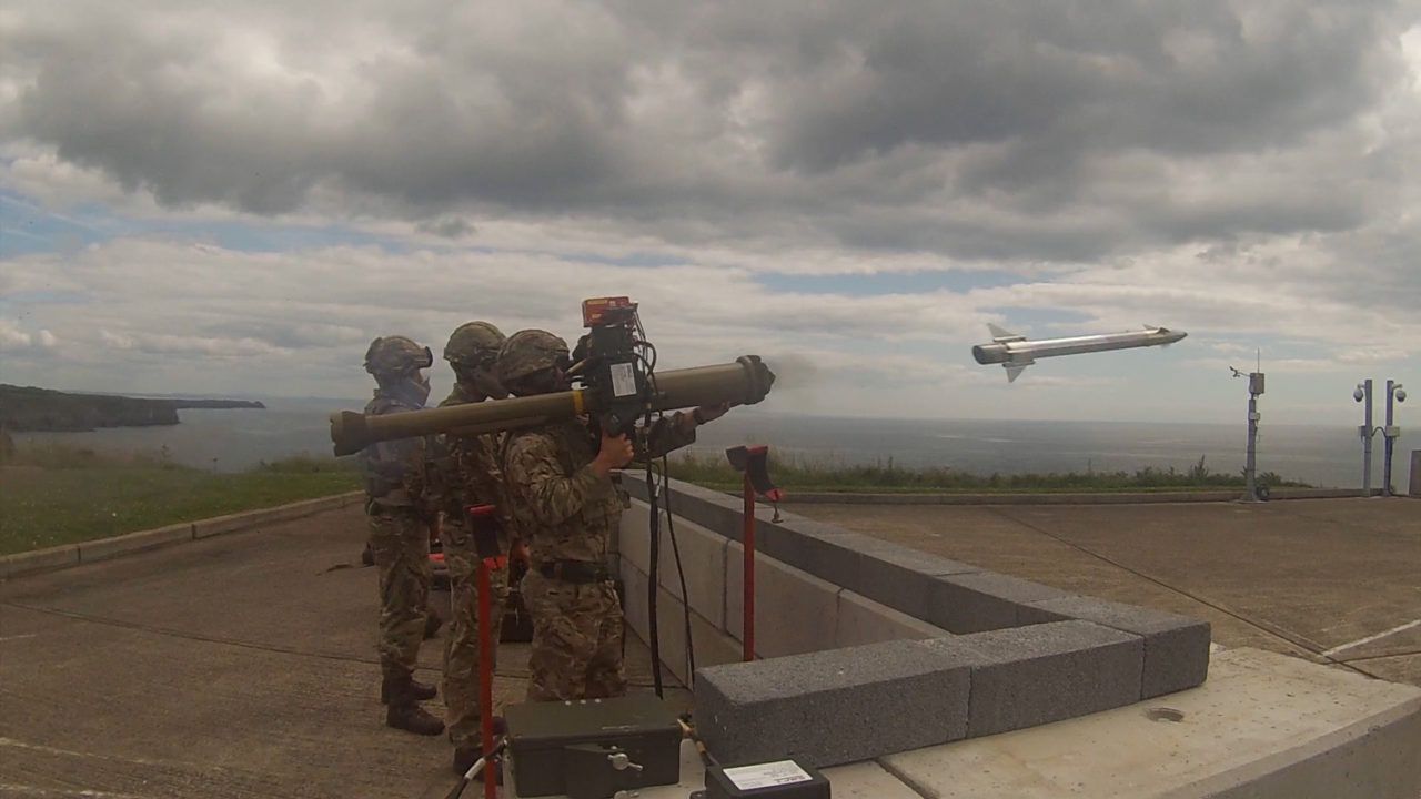 Są klientem Rosjan. Teraz kupują pociski z Wielkiej Brytanii