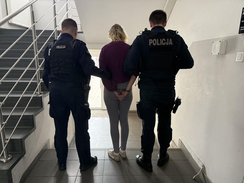 Znęcali się nad niemowlakiem. Dziecko trafiło do szpitala