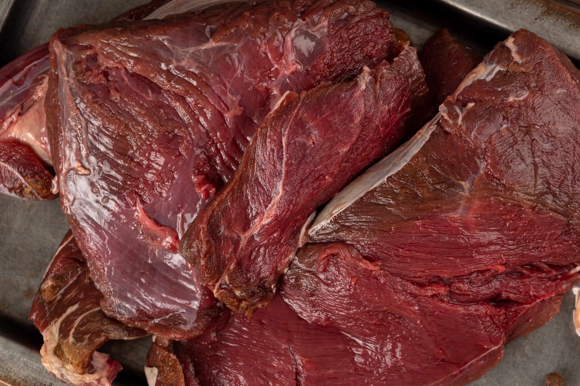 Najzdrowsze mięso na polskim rynku? Ma mniej kalorii niż wieprzowina i zero antybiotyków