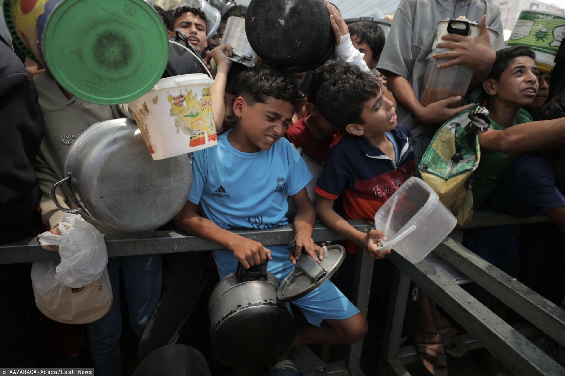 Media: Izraelczycy mieli rozkaz strzelać do tłumu przy punktach pomocy