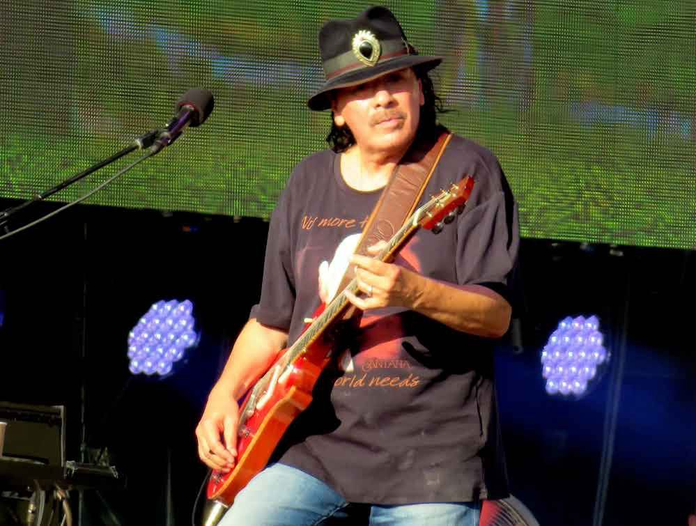 Carlos Santana zasłabł przed koncertem. Co dalej z trasą koncertową?