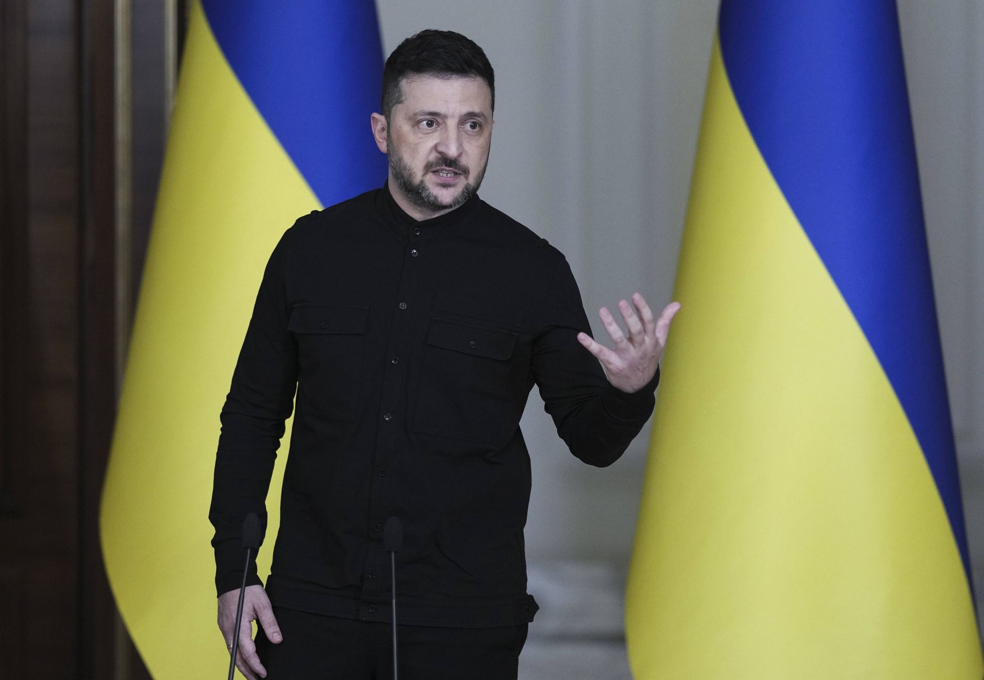 Stan wojenny w Ukrainie. Przedłużony do lutego 2026