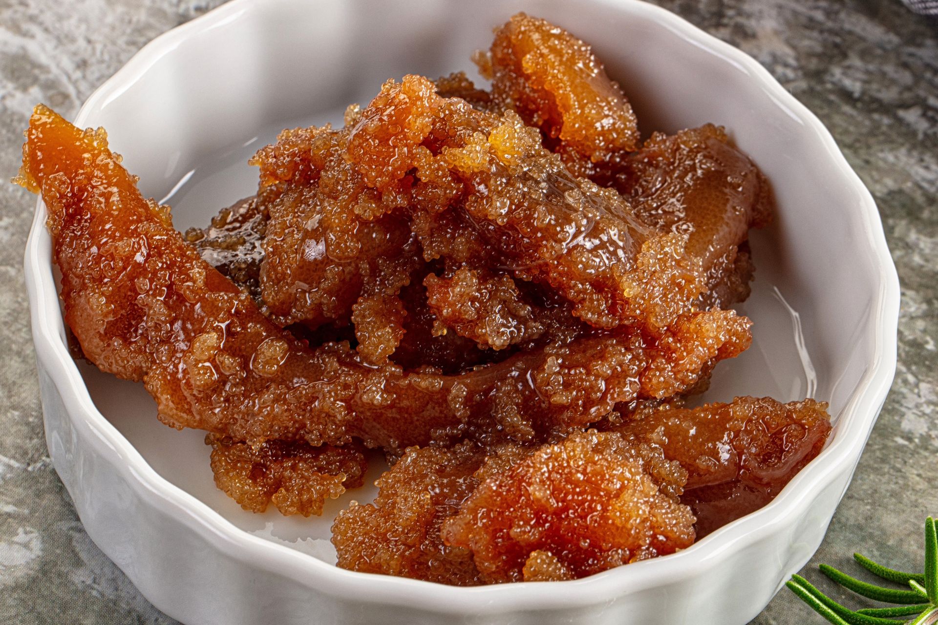 Była codziennością na stołach naszych dziadków. Dziś wielu myśli, iż nie nadaje się do jedzenia