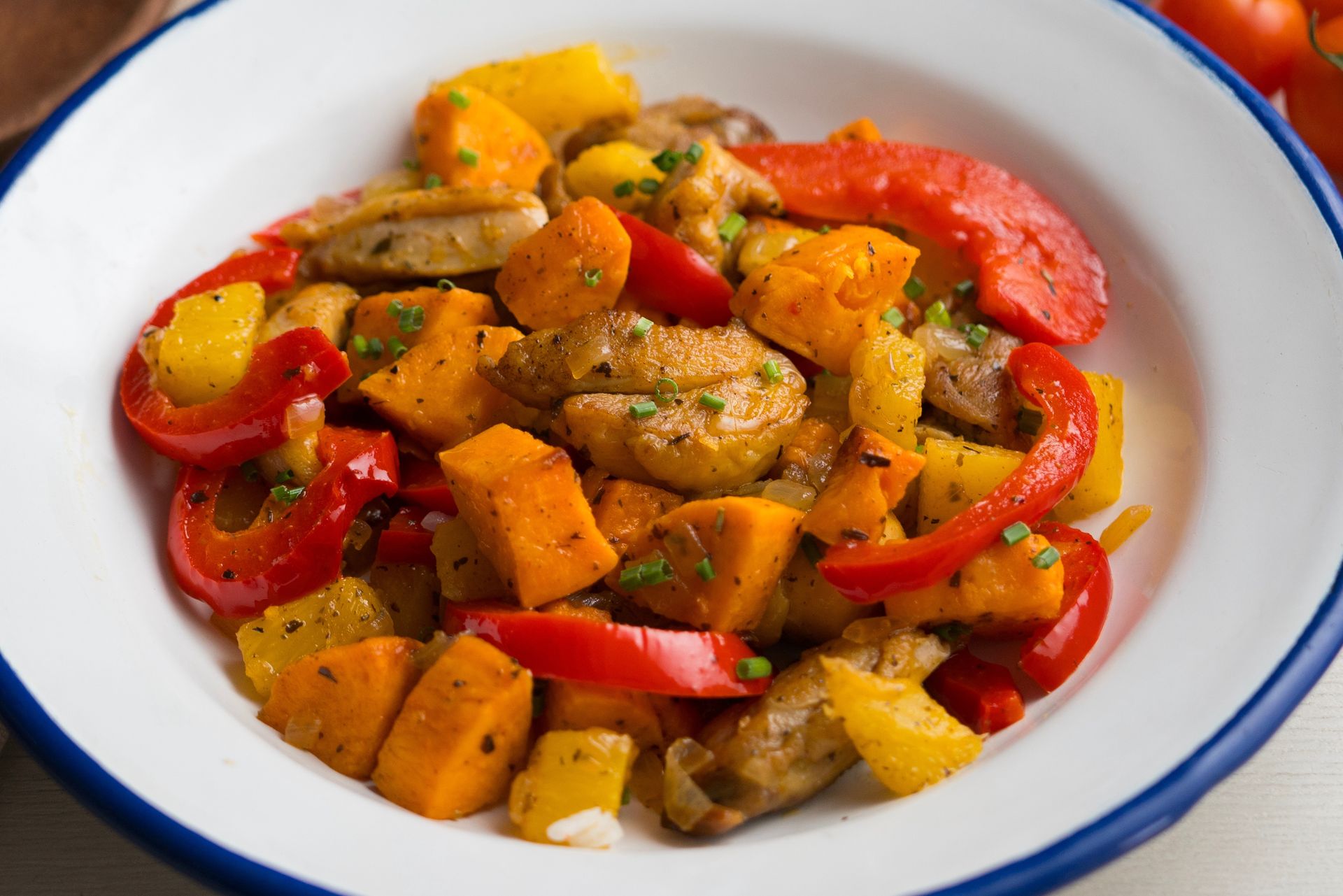 Szybki obiad na weekend. Kurczak w takim towarzystwie to niebo w gębie