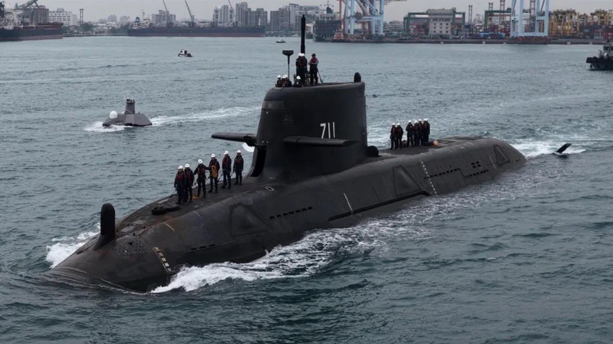 Spirala usterek. Problemy tajwańskiego okrętu podwodnego