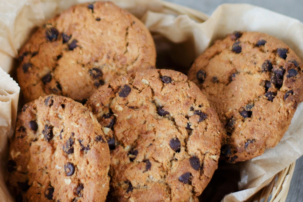 Do płatków owsianych dodaję to masło. Ciastka wychodzą jeszcze lepsze