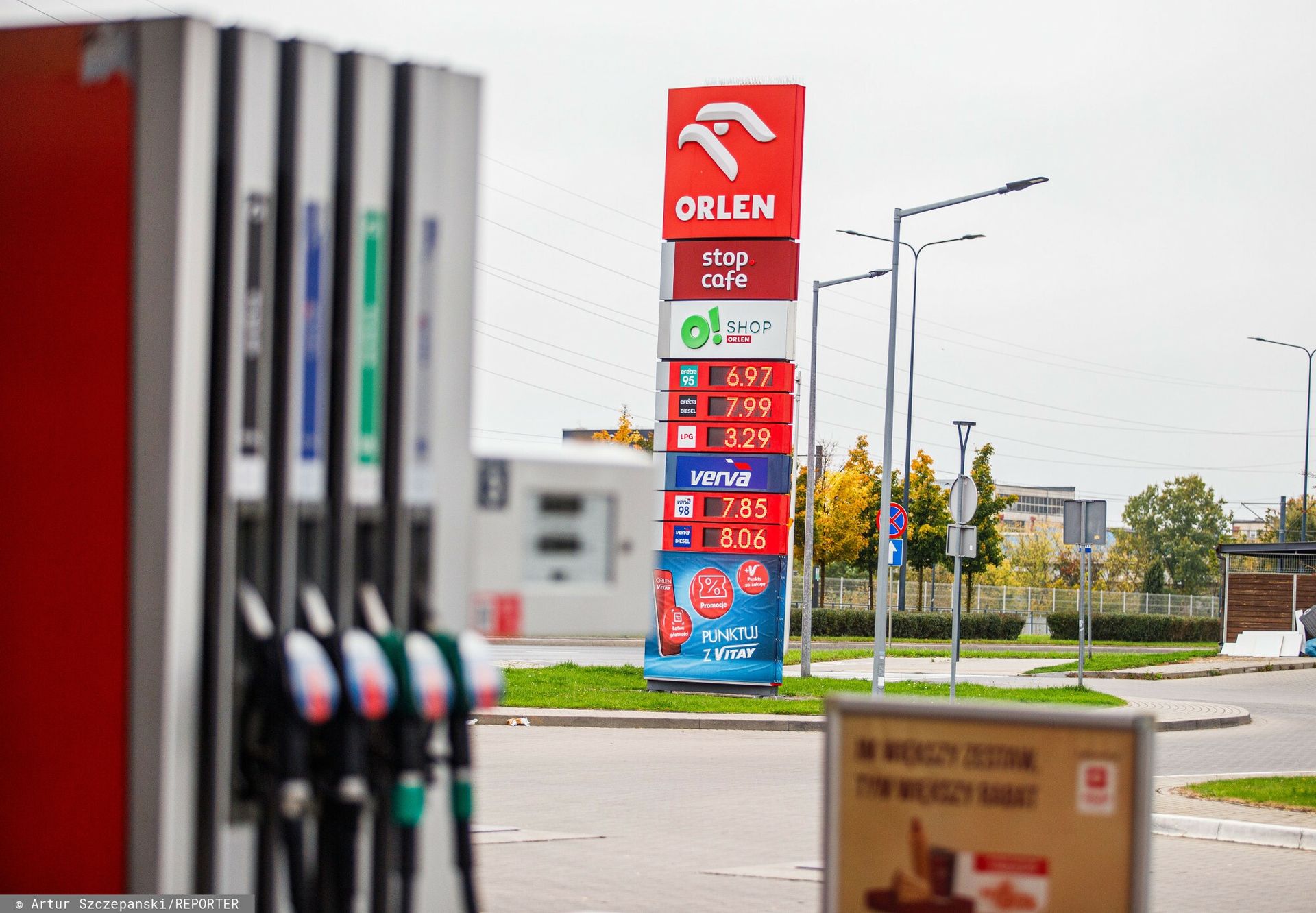 Ceny paliw w Polsce spadną w piątek. Tyle zapłacimy za litr benzyny i diesla