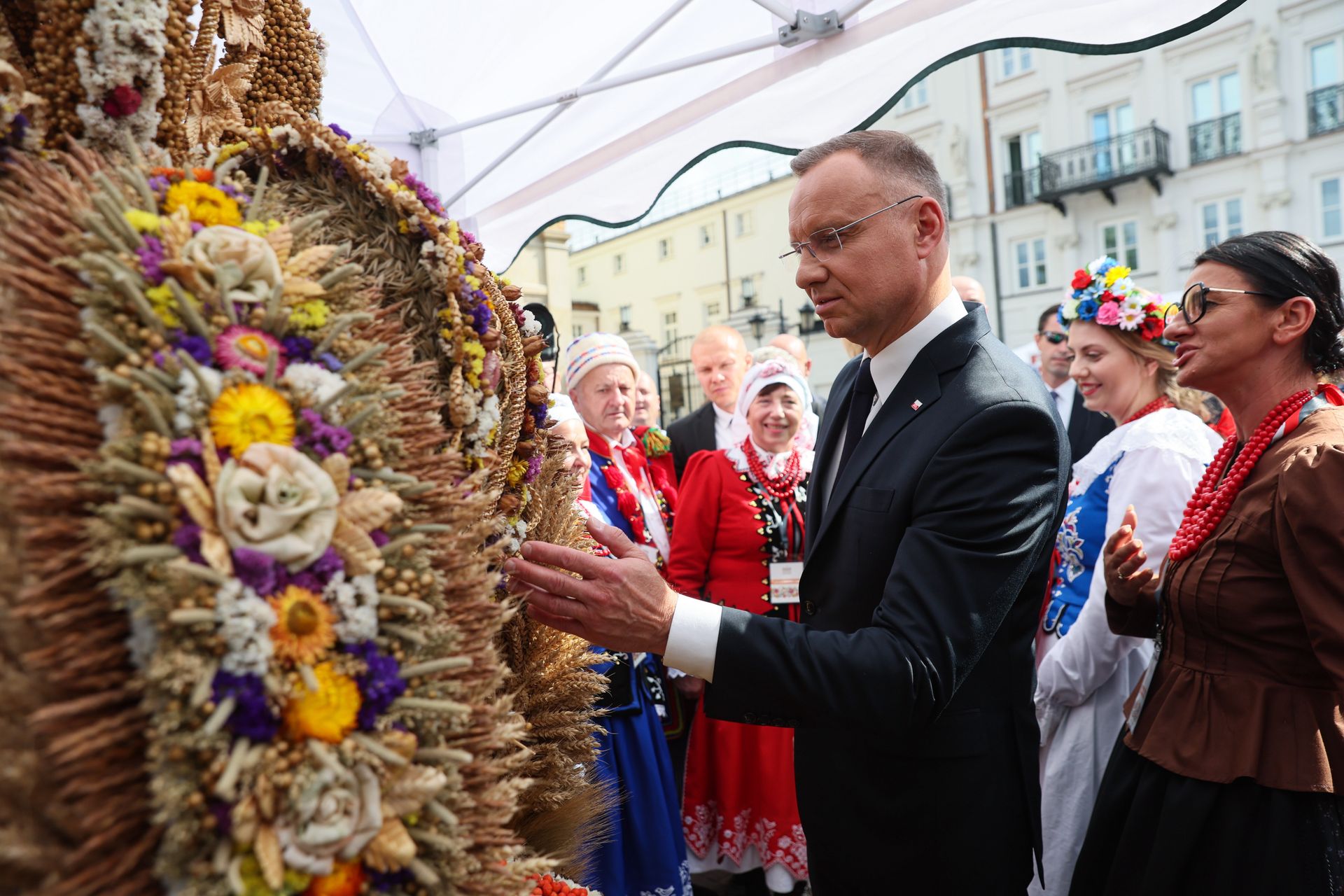 Narciarz na dożynkach. Kuriozalne tłumaczenie