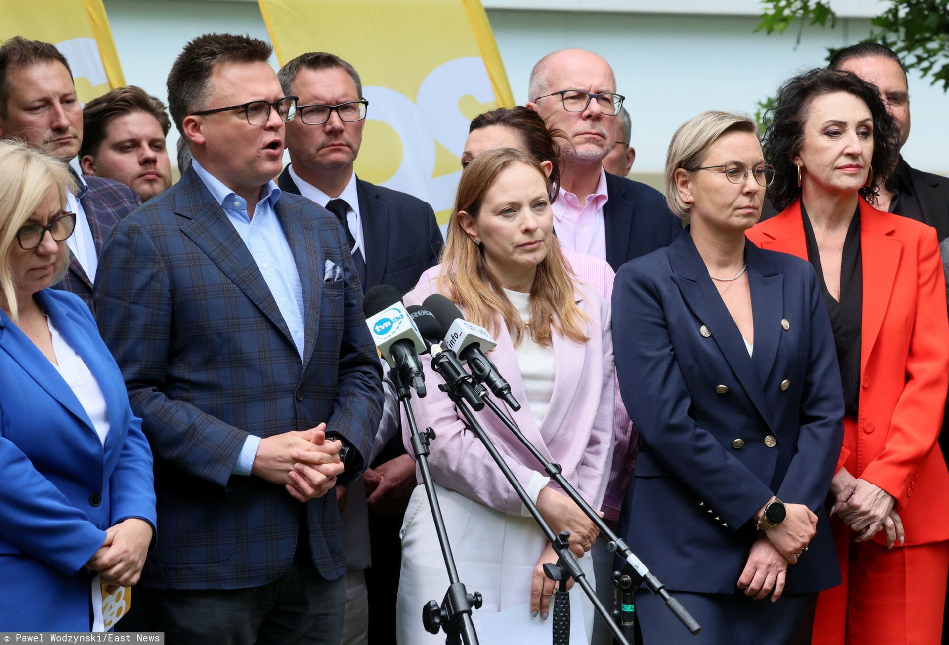 Kryzys u Hołowni. Posłowie zgłosili chęć przejścia do innej partii