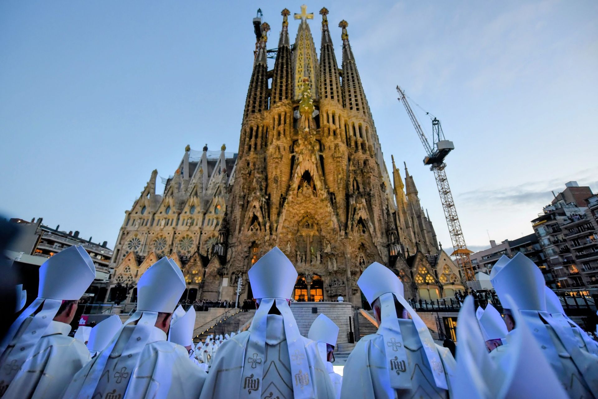 Papież Leon XIV spełnił marzenie Gaudiego. Historyczny dzień w Barcelonie