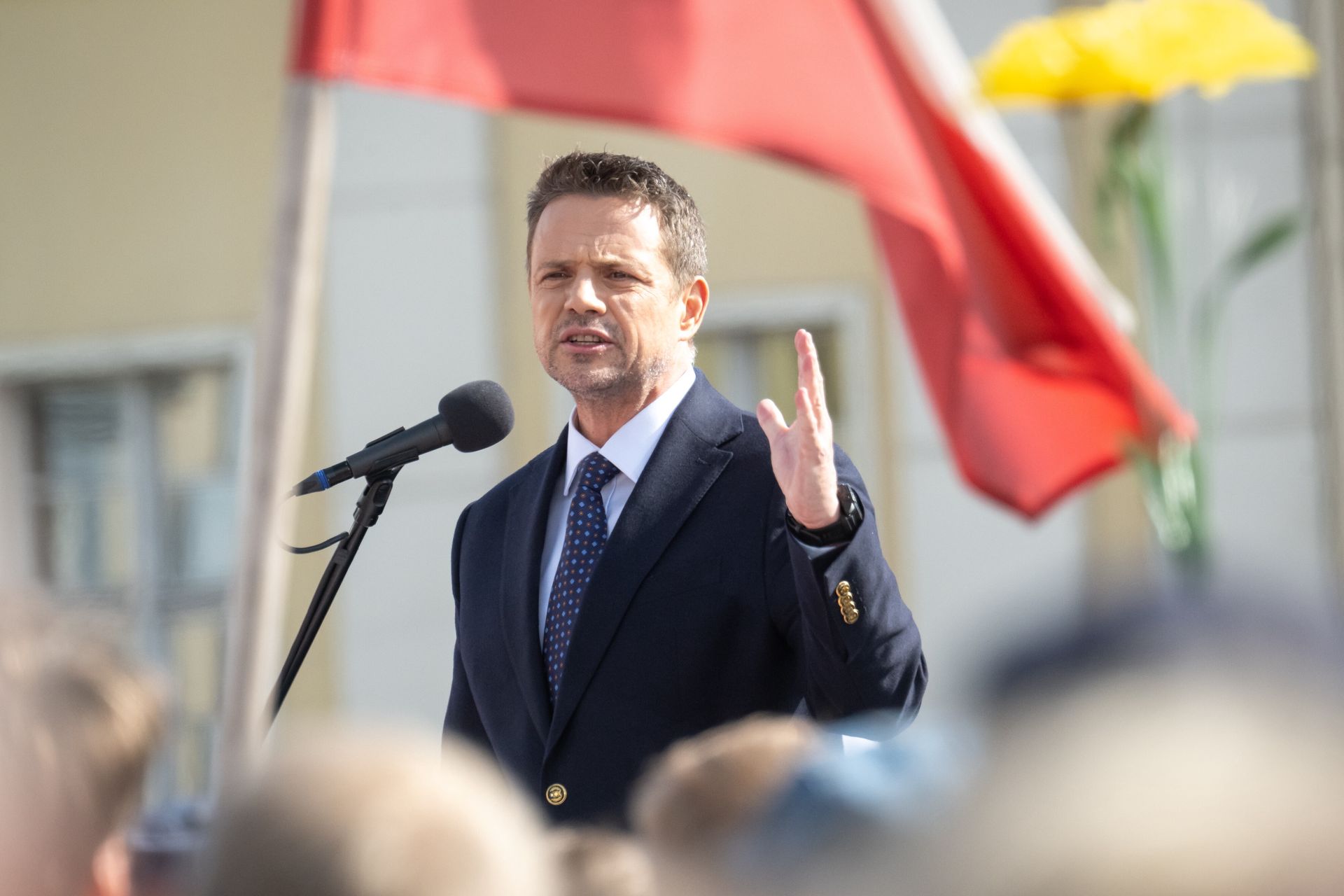 Rafał Trzaskowski w tarapatach? Najnowszy sondaż prezydencki