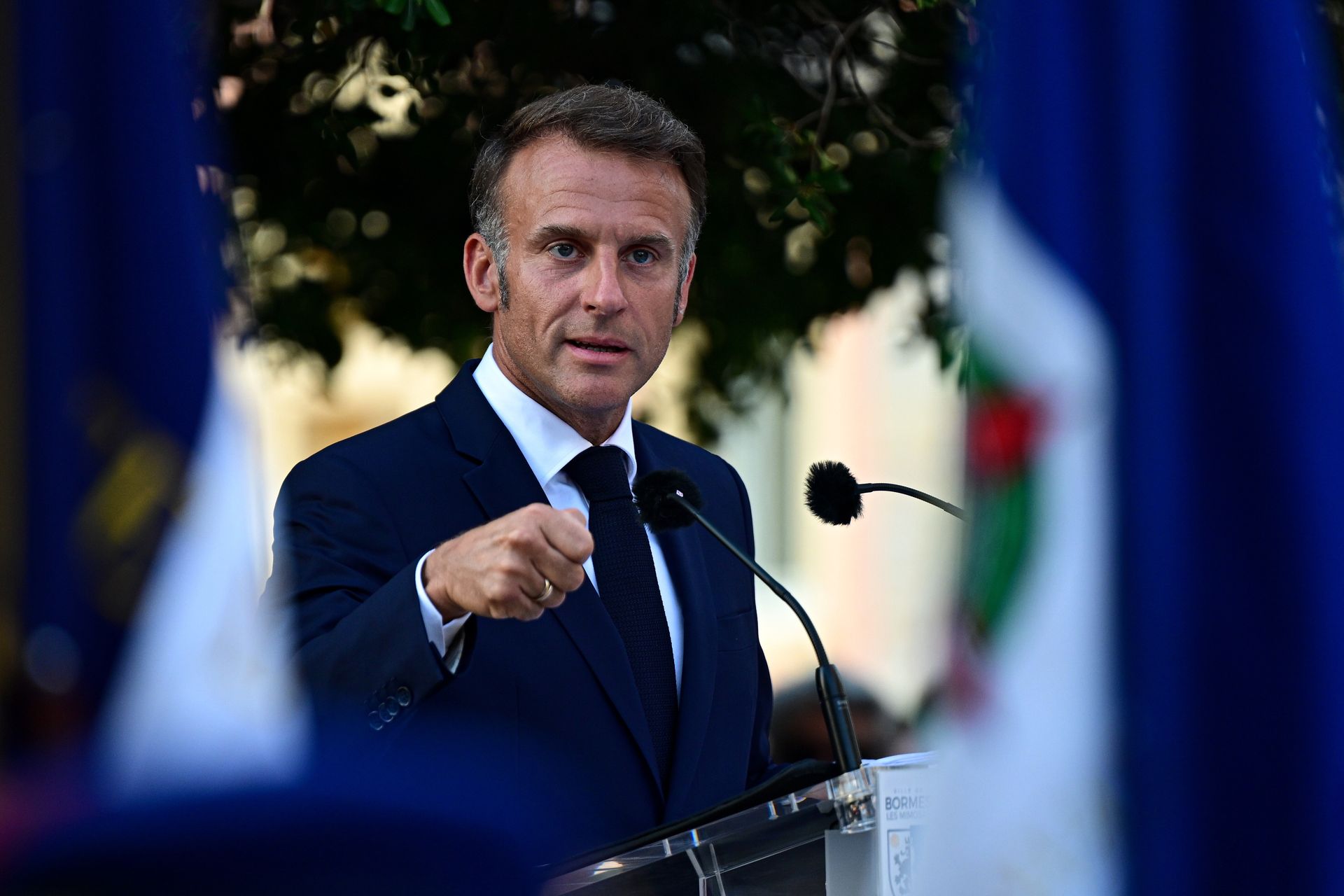 Macron nie wierzy Putinowi. "Patrzę na sytuację i fakty"