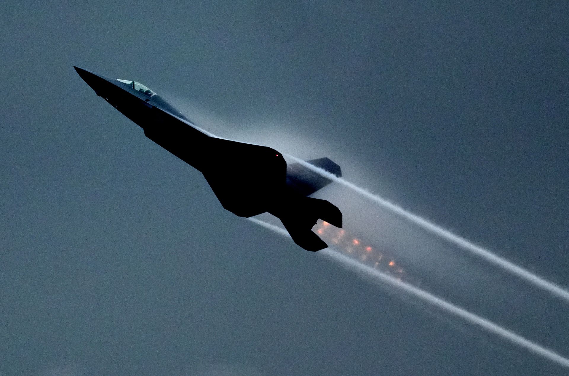 Chiński konkurent F-35. Wzbili go w powietrze