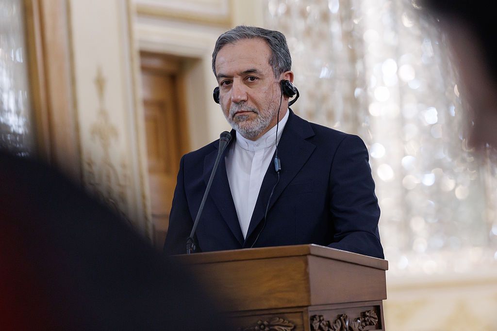 "Strategiczny błąd". Irański minister uderza w Europę